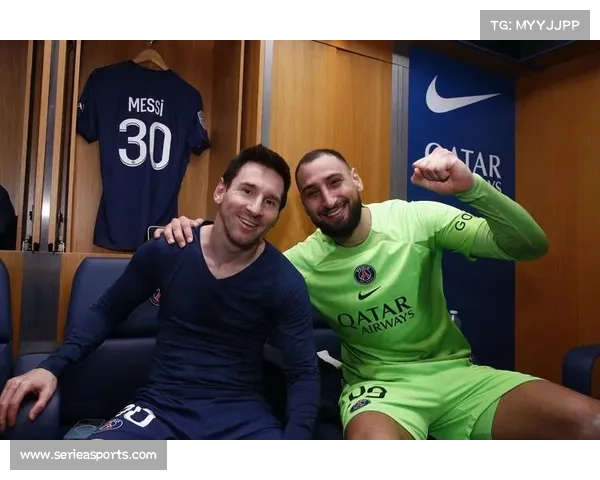 里昂球员奈尔斯中场吊射,预定了法甲本轮最佳进球